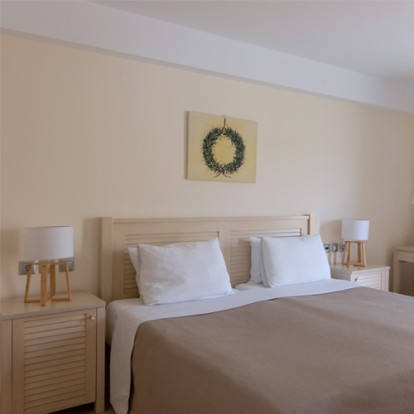 2 BEDROOM <br />2 BATHROOM RESIDENCE